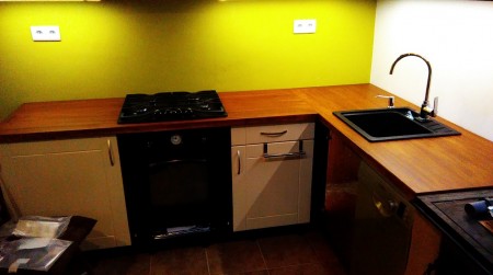 Masívna pracovná doska